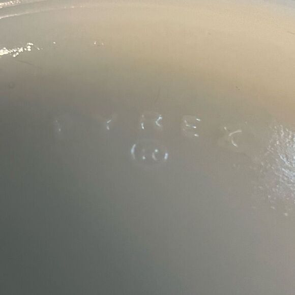 Vintage Pyrex General Mills White Ribbed Milk Glass Farmhouse Mixing Bowl 9" - Picture 5 of 6